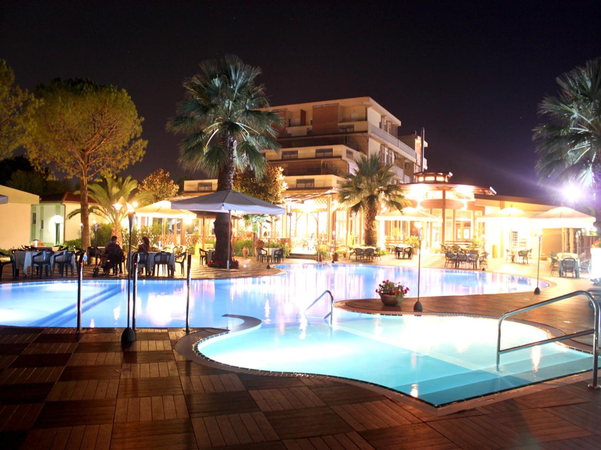 Hotel Acquario Vasto Exterior foto