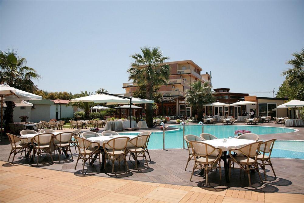 Hotel Acquario Vasto Exterior foto